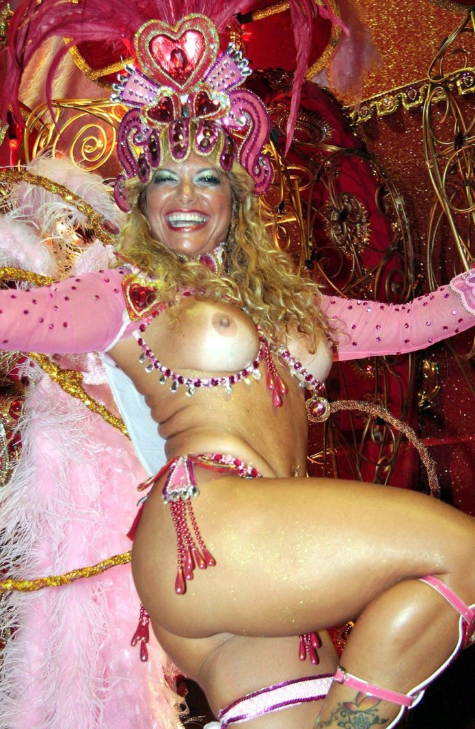 Andrea Martins Brazili Carnival