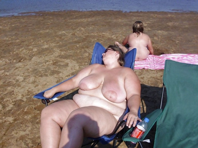 Naked thick women on the beach