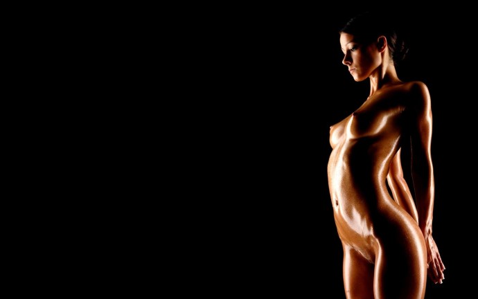 Naked ladies on the desktop