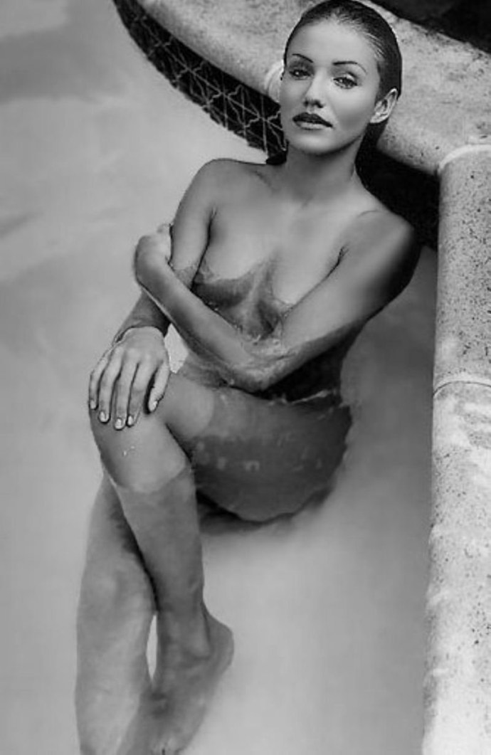 Naked Cameron Diaz