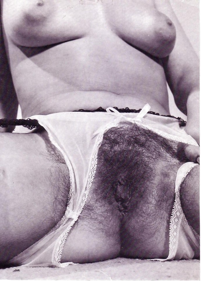 Retro women in retro panties