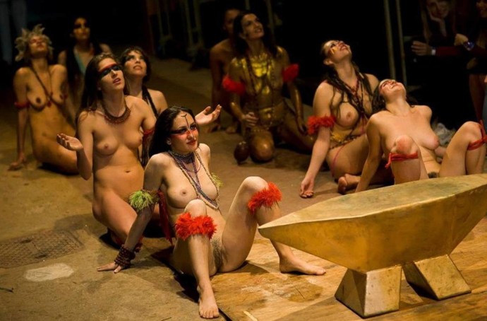 Brazilian Theater OFICINA UZYNA Uzona