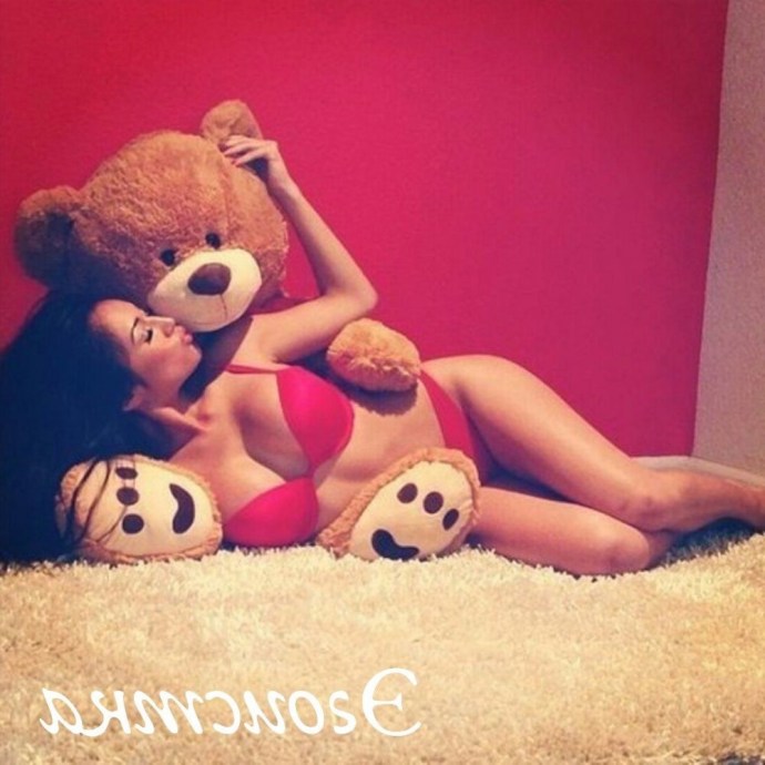 Girl with a bear erotic