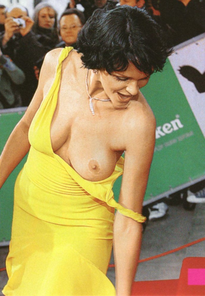Anastasia Slanevskaya Glory Tits