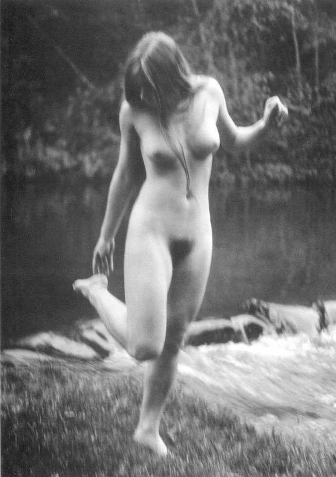 Naked Soviet schoolgirls
