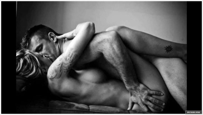 Passionate naked women
