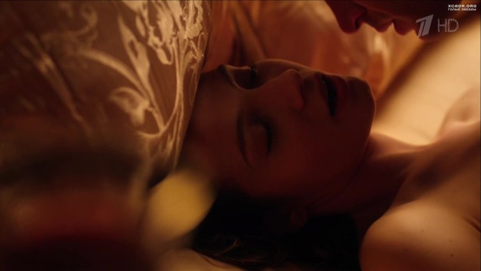 Maria meadow bed scenes