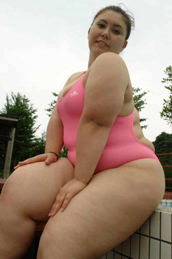 Big hips of mature bbw