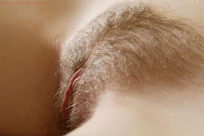 Little hair on the pubis