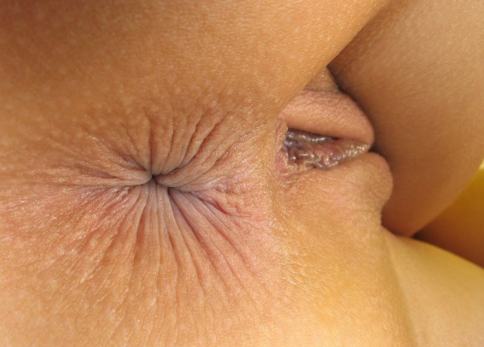 Naked chicks close -up