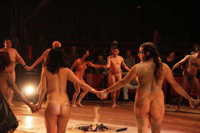 Michaela Shefer on stage naked