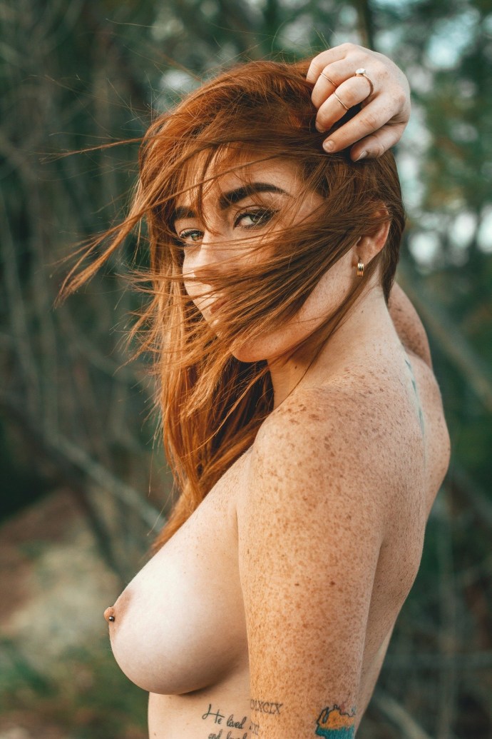 Red -haired Dominica Sorribes naked