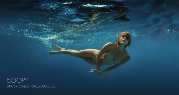 Girls underwater naked