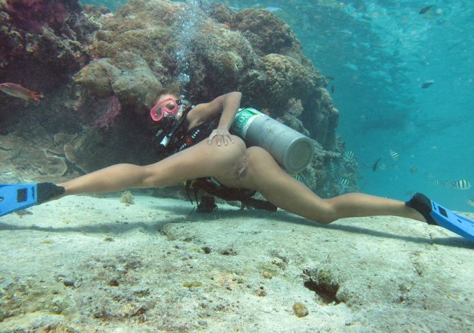 Diving nude