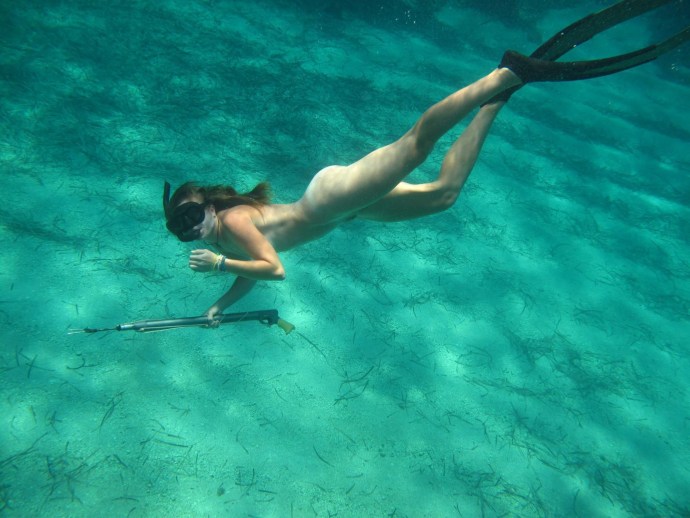 Submarine swimming women naked