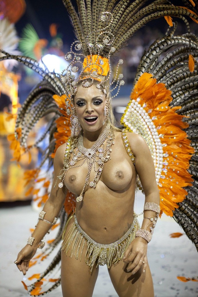 Andrea Martins Brazili Carnival