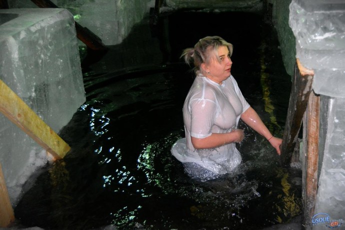 Epiphany bathing in Jordan
