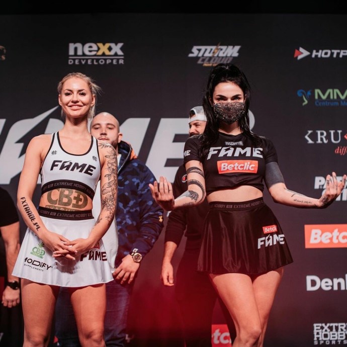 UFC fighter Camilla
