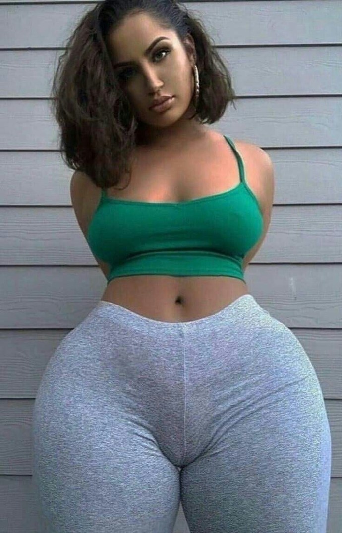 Rachel Smith Wide Hips