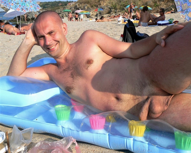 Naked guys on the beach private