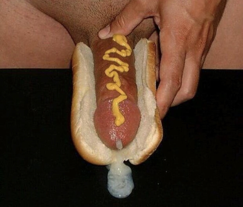 Vagina in the form of a hamburger