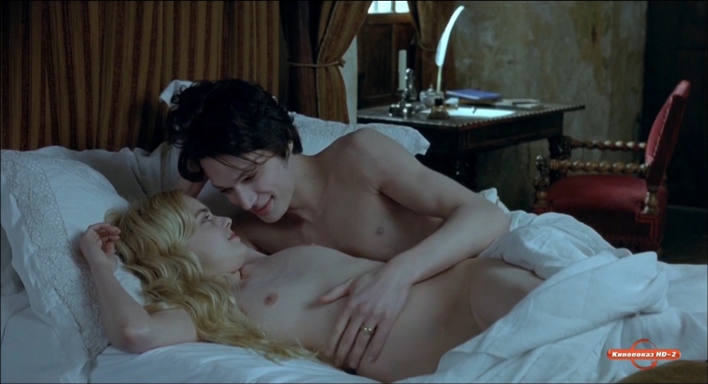 Roxana Meskida in films Naked