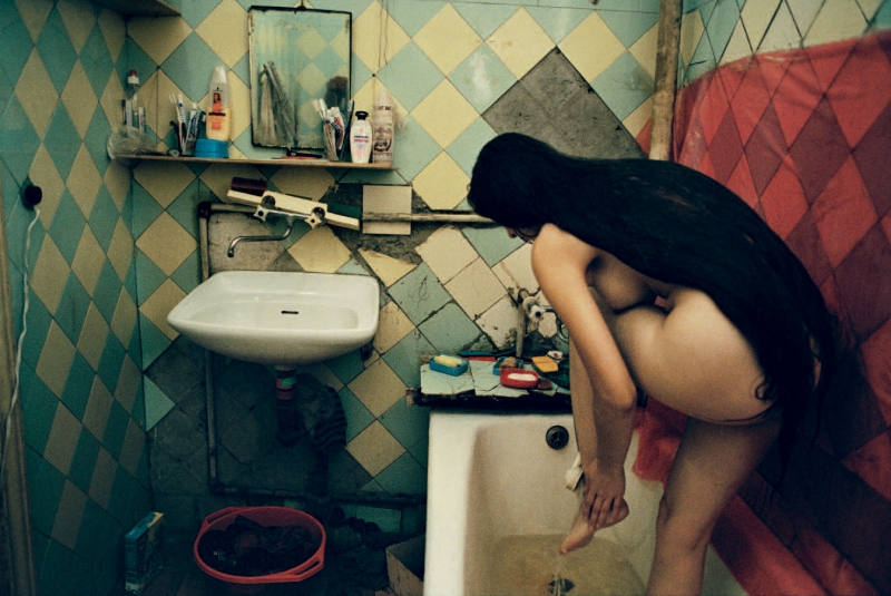 Photo shoot nude in the apartment