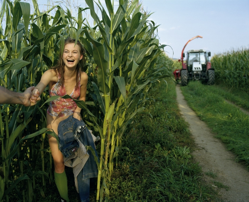 Ero photo shoot in corn
