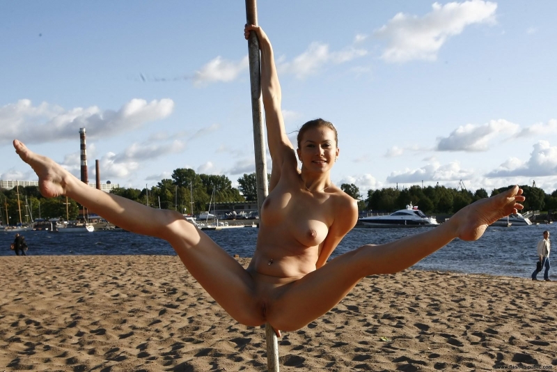 Gymnasts on the beach without panties